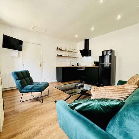 Les Logis D'Esmeralda-Des Appartements Au Charme Intemporel Romorantin-Lanthenay Bagian luar foto