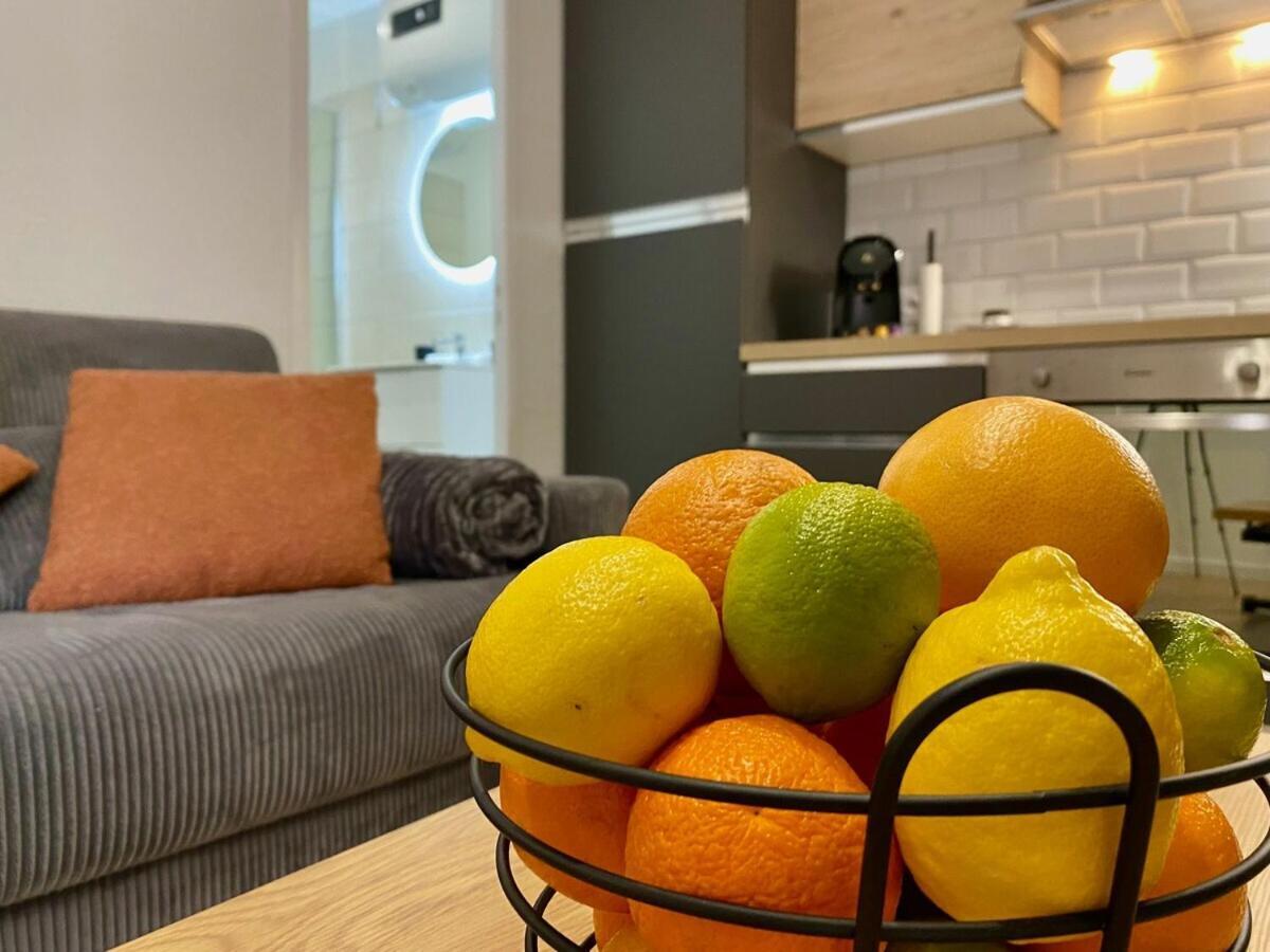 Les Logis D'Esmeralda-Des Appartements Au Charme Intemporel Romorantin-Lanthenay Bagian luar foto