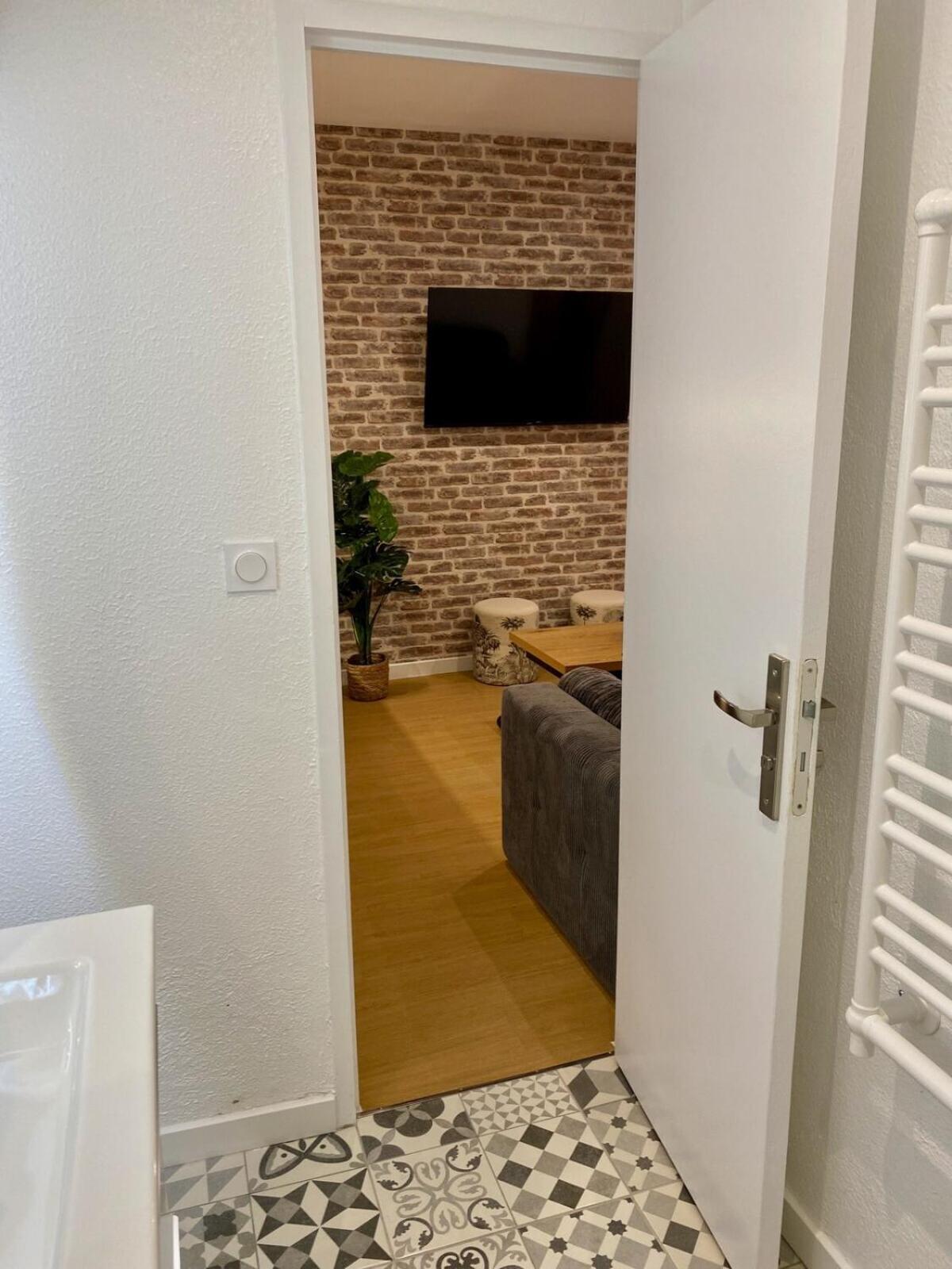 Les Logis D'Esmeralda-Des Appartements Au Charme Intemporel Romorantin-Lanthenay Bagian luar foto