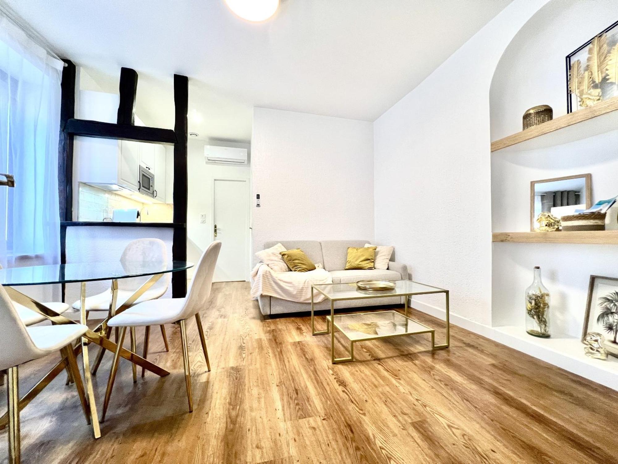 Les Logis D'Esmeralda-Des Appartements Au Charme Intemporel Romorantin-Lanthenay Bagian luar foto
